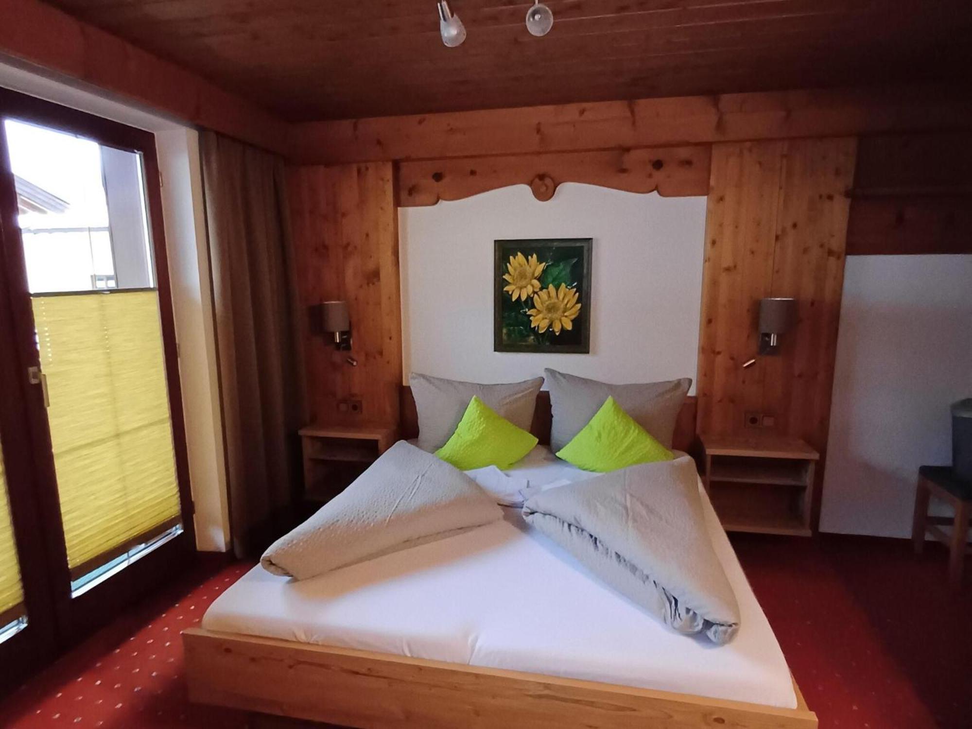 Modern Apartment In Langenfeld Near Ski Area エクステリア 写真