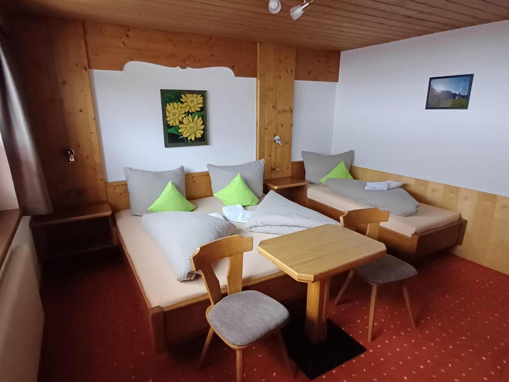 Modern Apartment In Langenfeld Near Ski Area エクステリア 写真