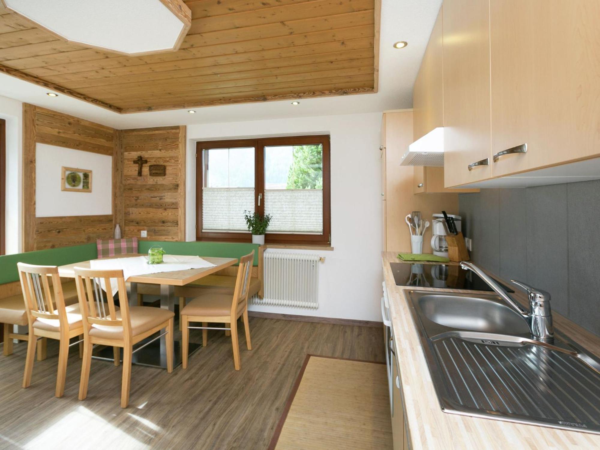 Modern Apartment In Langenfeld Near Ski Area エクステリア 写真