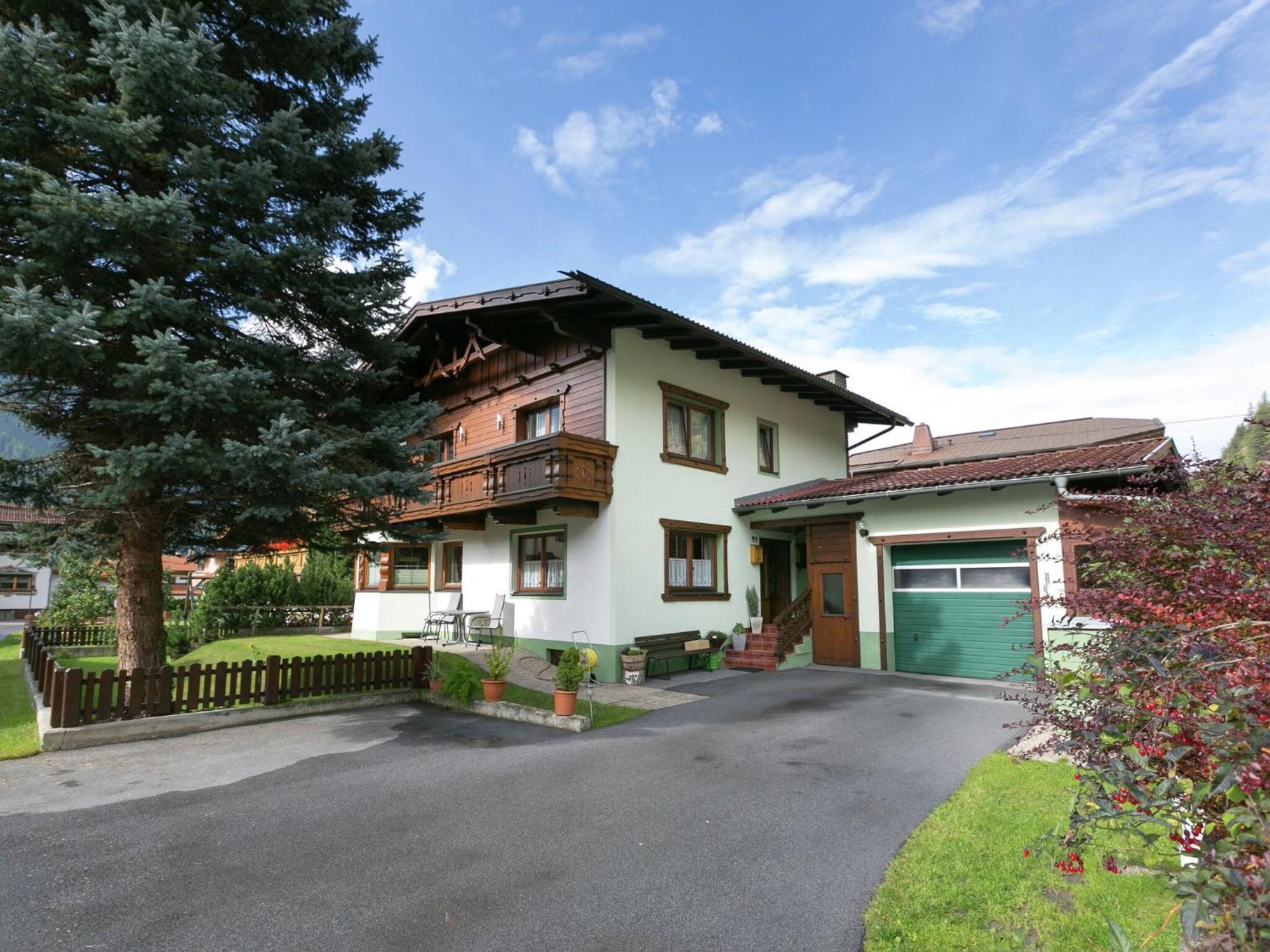 Modern Apartment In Langenfeld Near Ski Area エクステリア 写真
