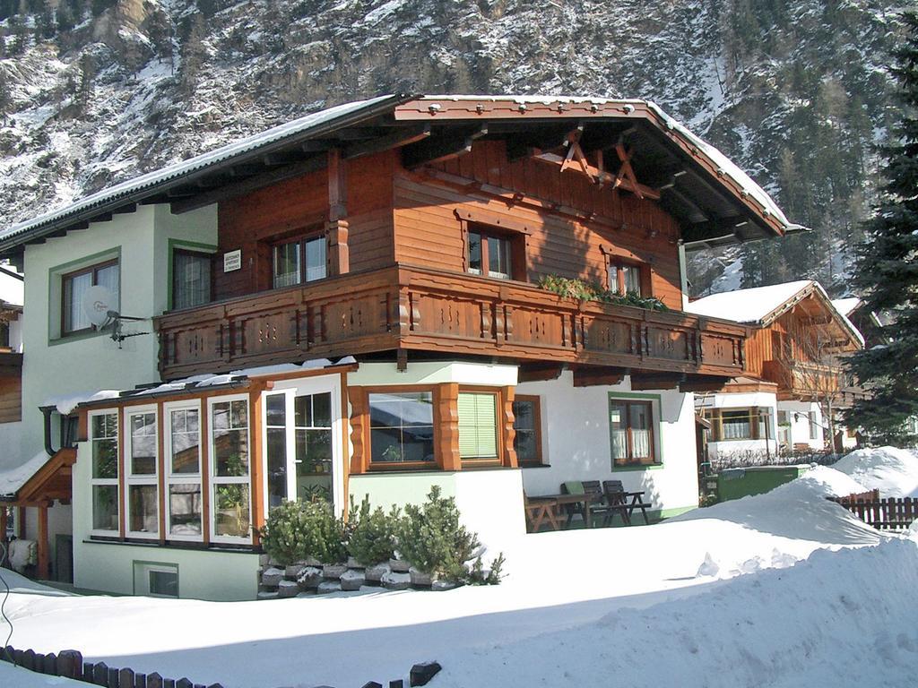 Modern Apartment In Langenfeld Near Ski Area エクステリア 写真